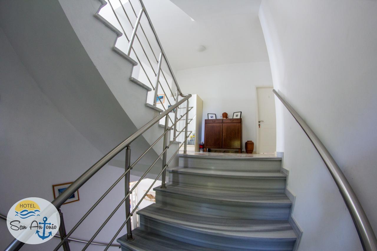 מגלי אמוס San Antonio Hotel & Apartments מראה חיצוני תמונה