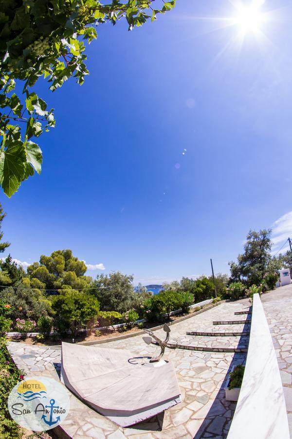 מגלי אמוס San Antonio Hotel & Apartments מראה חיצוני תמונה